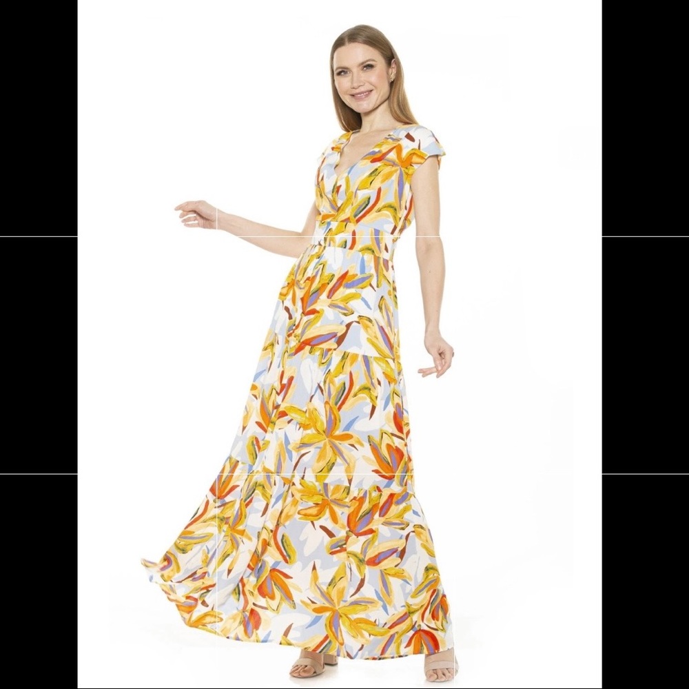 Alexia Admor Summer V-Neck Dress